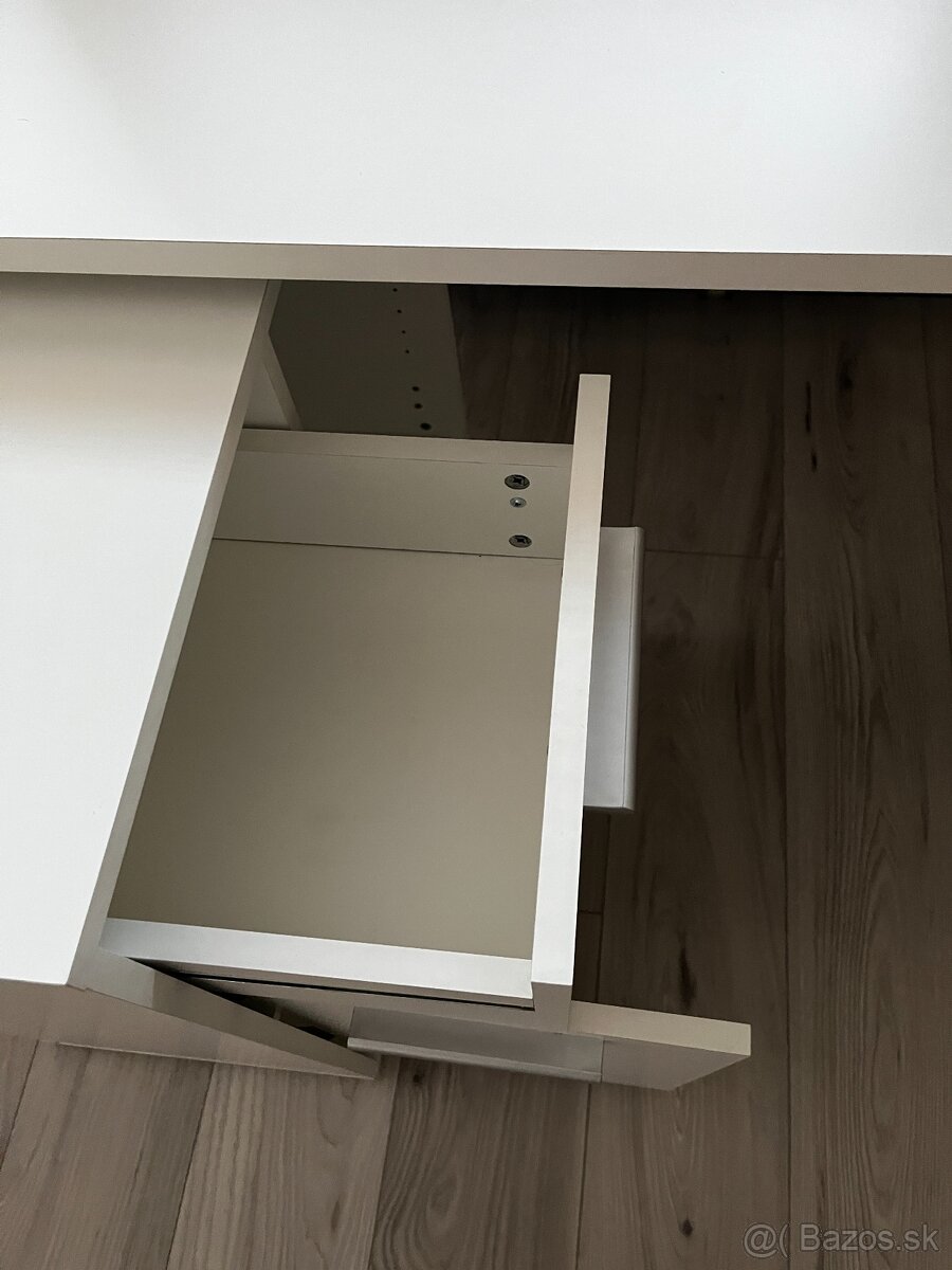 Rohový písací stôl - 4