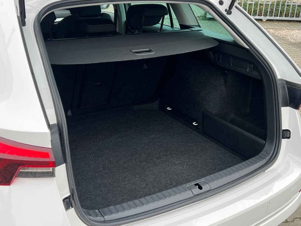 Škoda Octavia Combi 2.0 TDI SCR Ambition - 4