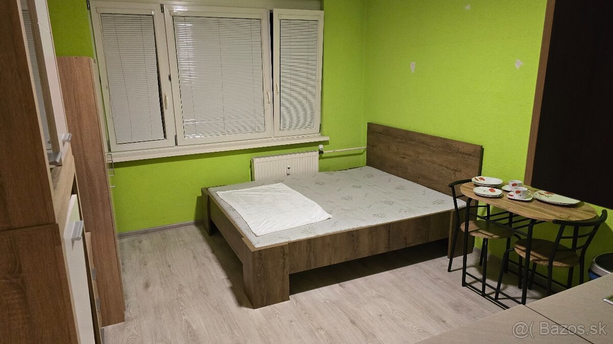 Garsonka. Na prenájom sever - 4