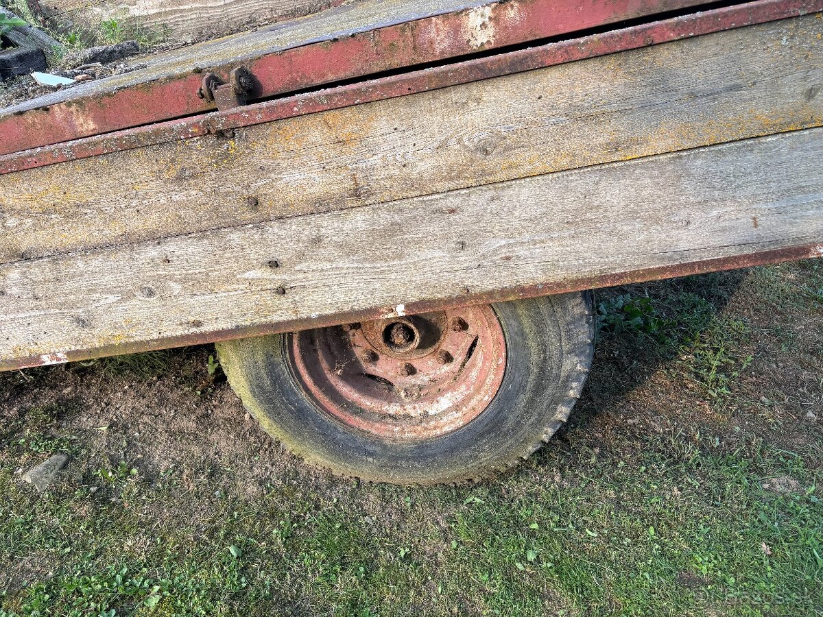 Predám obojstranne vyklápaciu vlečku za traktor - 4