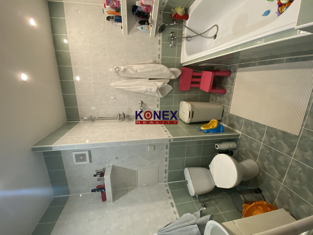 NA PREDAJ Pekný 3-izbový byt v meste Sobrance - 4