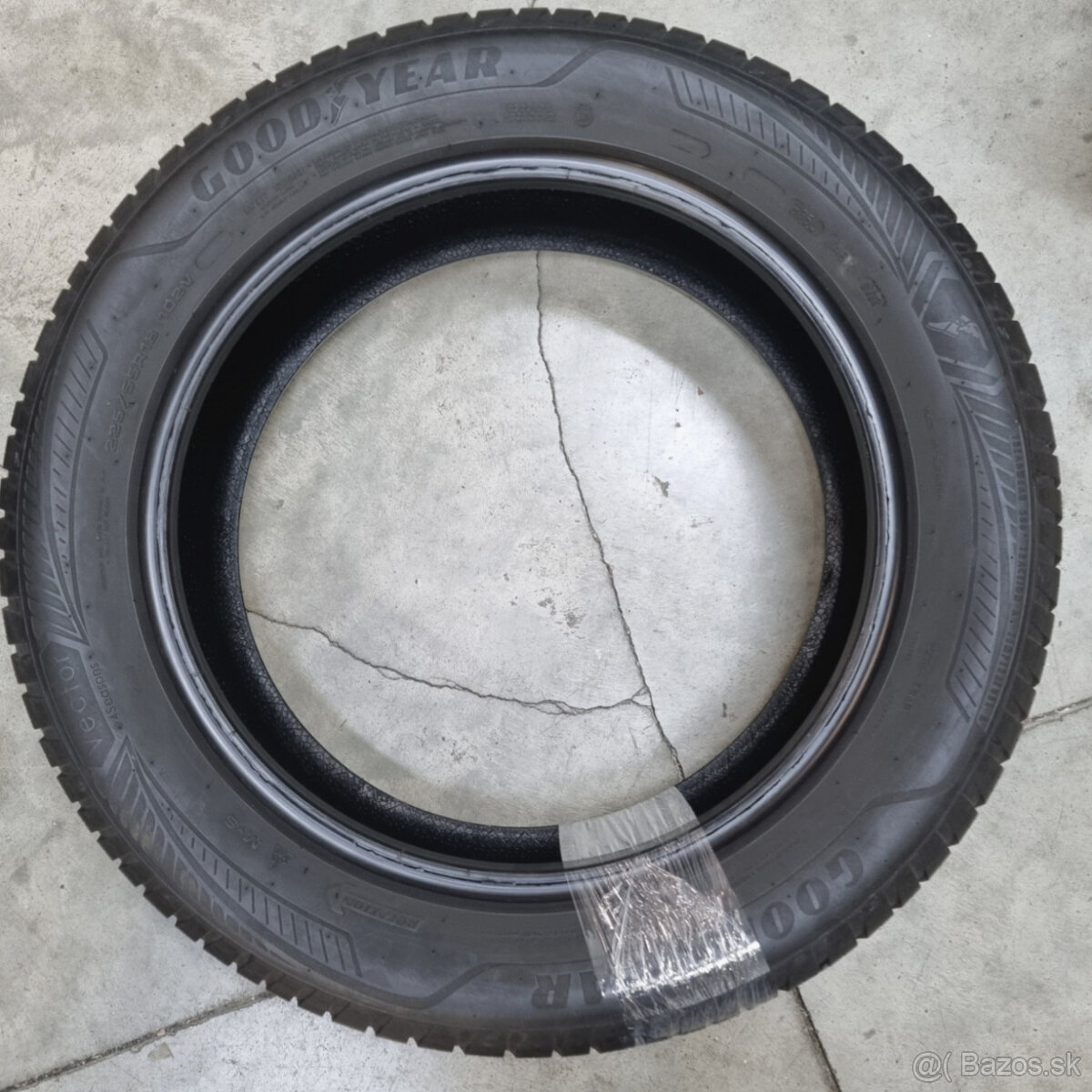 Celoročné pneumatiky 225/55 R18 GOODYEAR - 4