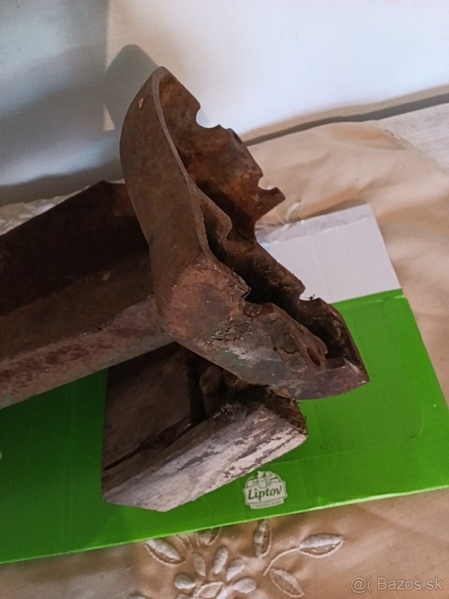 DIEL NA REZACKU NA ZIHLAVU - 4