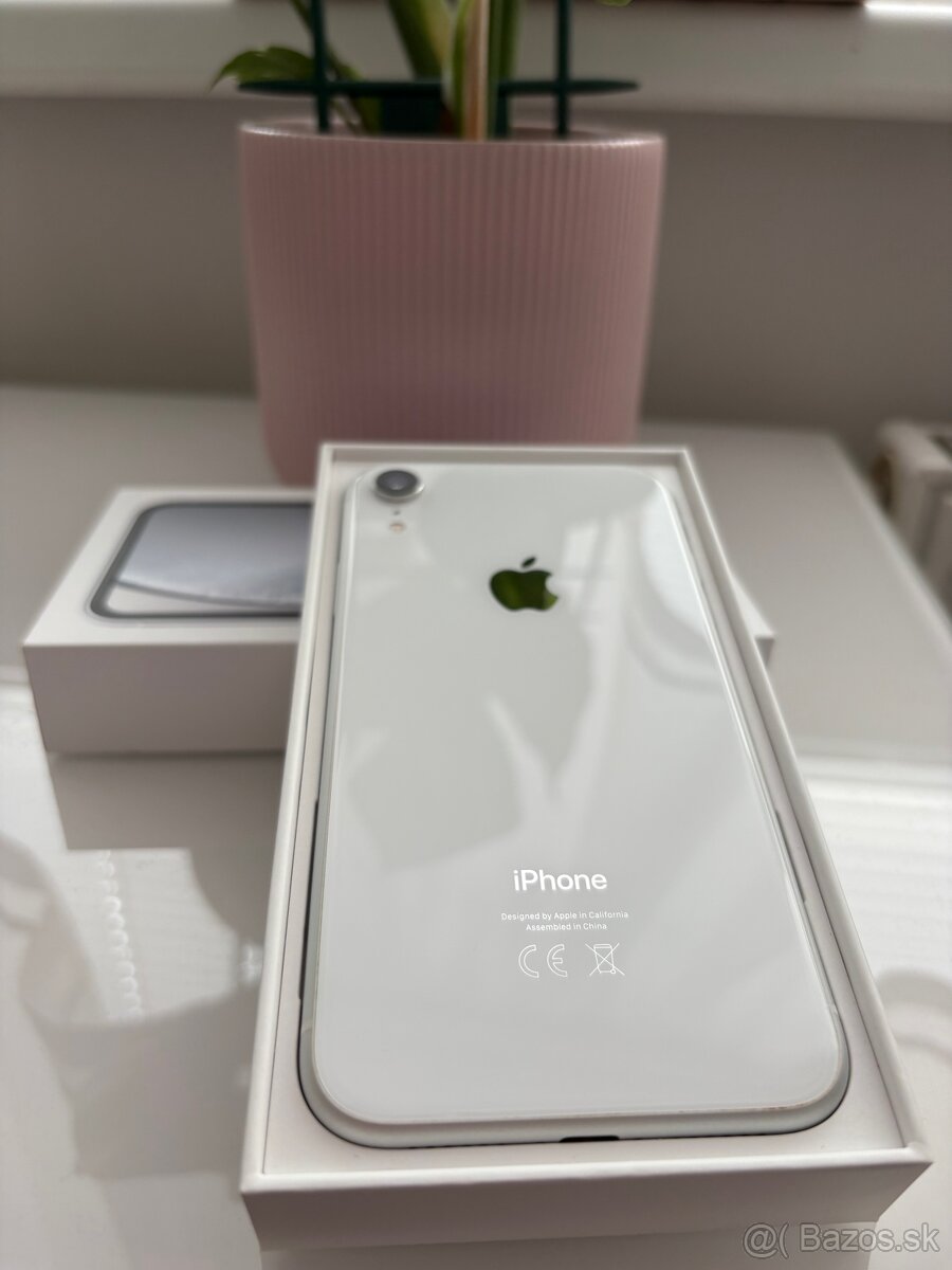 iPhone XR 64GB biely - 4