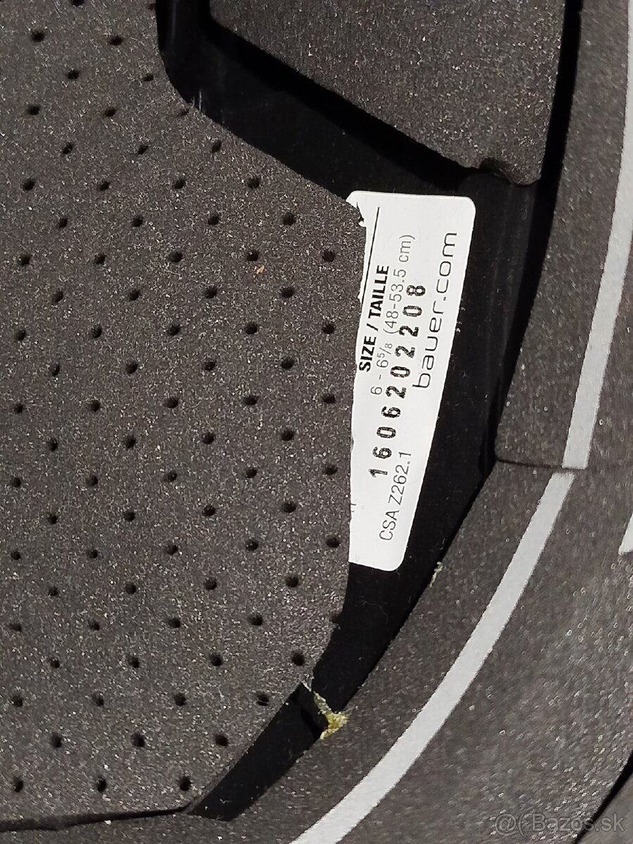 hokejová prilba - 4