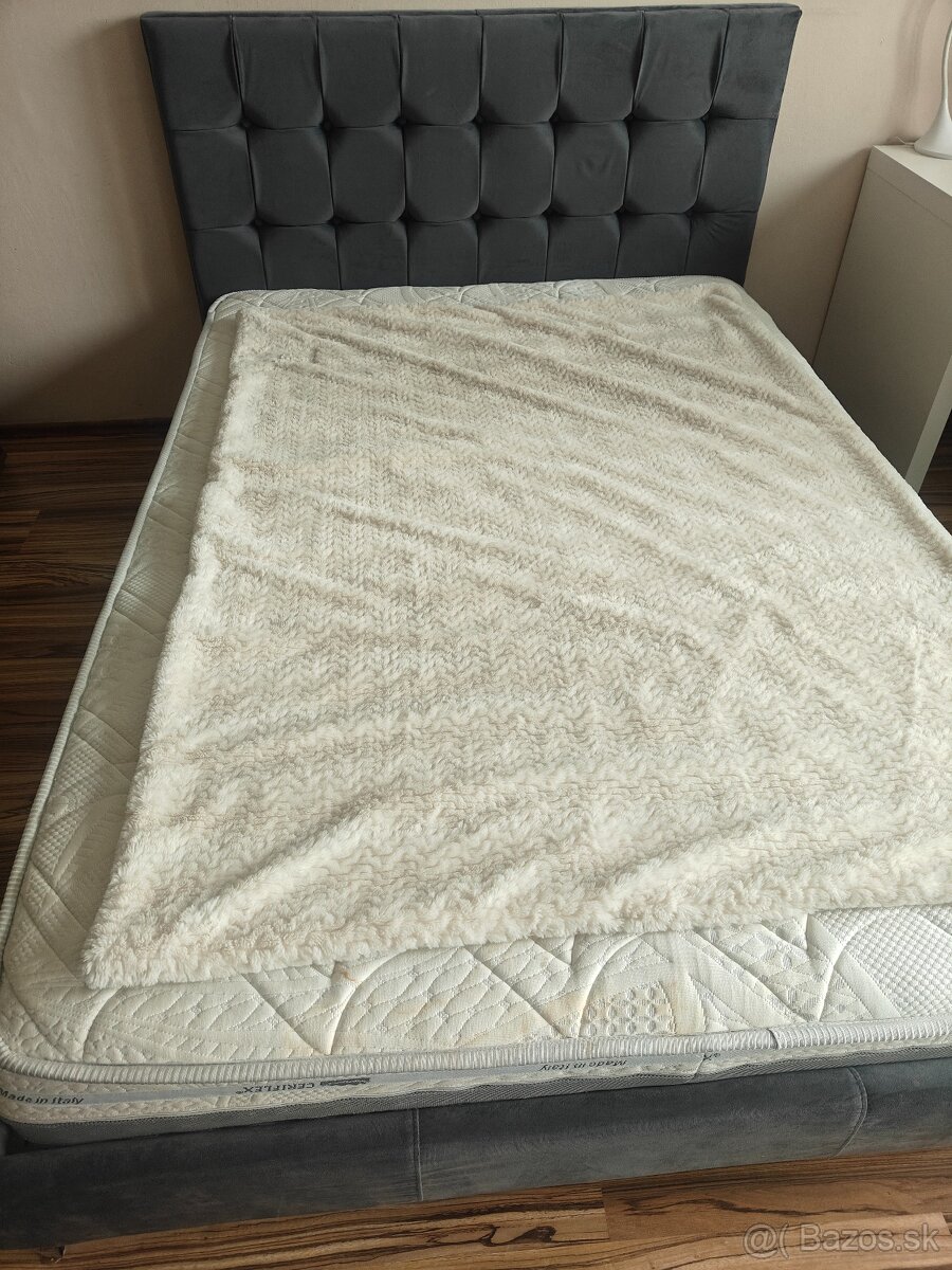 Predám posteľ aj s madracom - 4