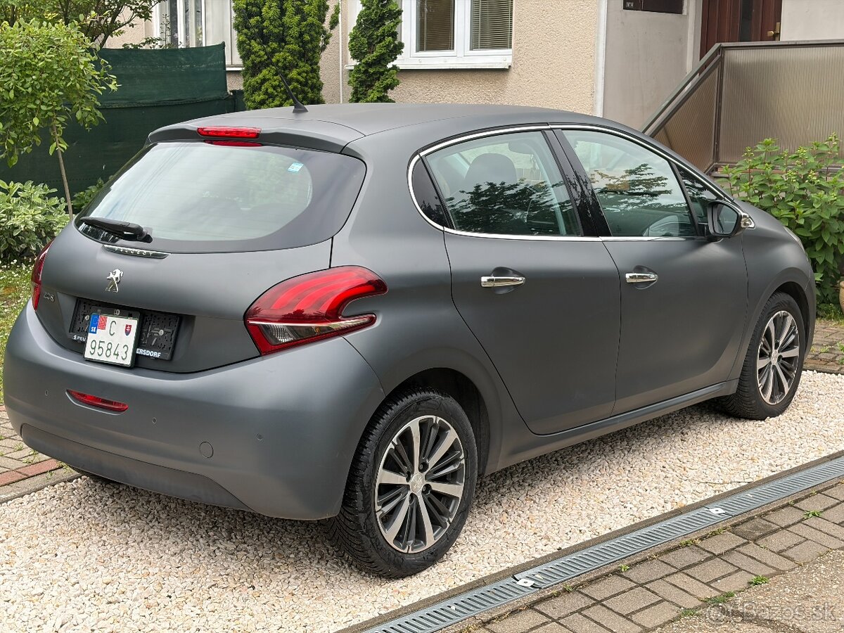 Peugeot 208 1.2 PureTech Style - 4