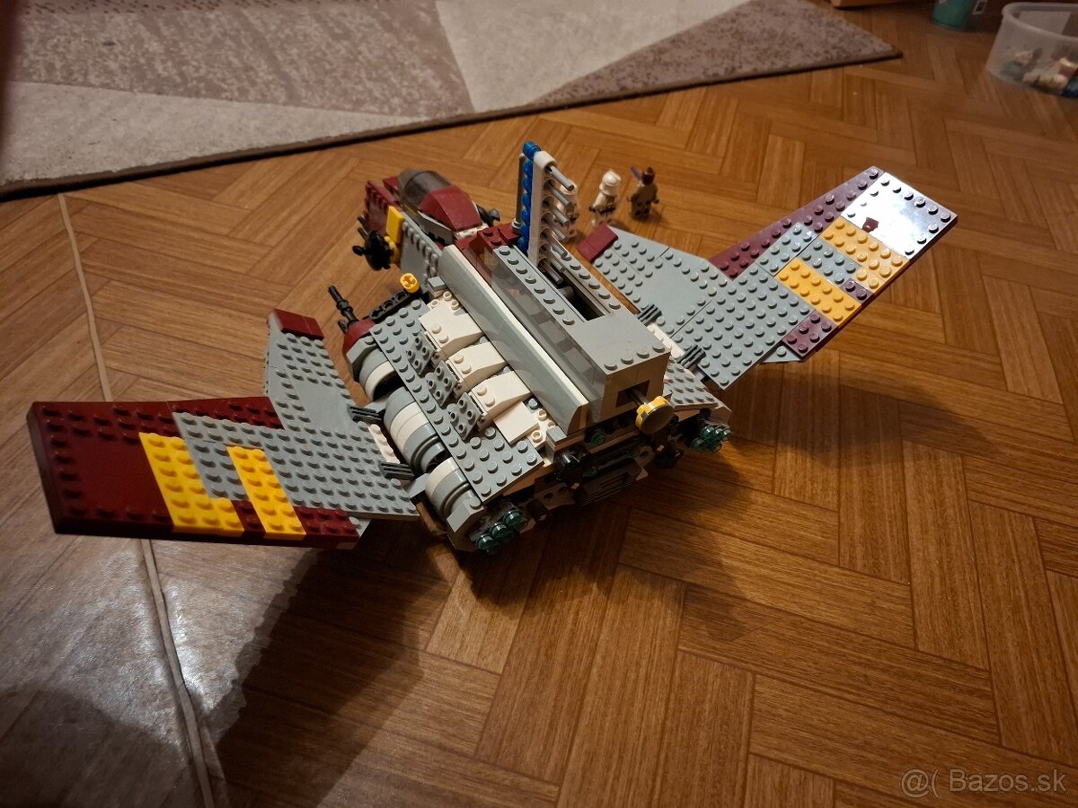 LEGO Star Wars 8019 Republic Attack Shuttle - 4