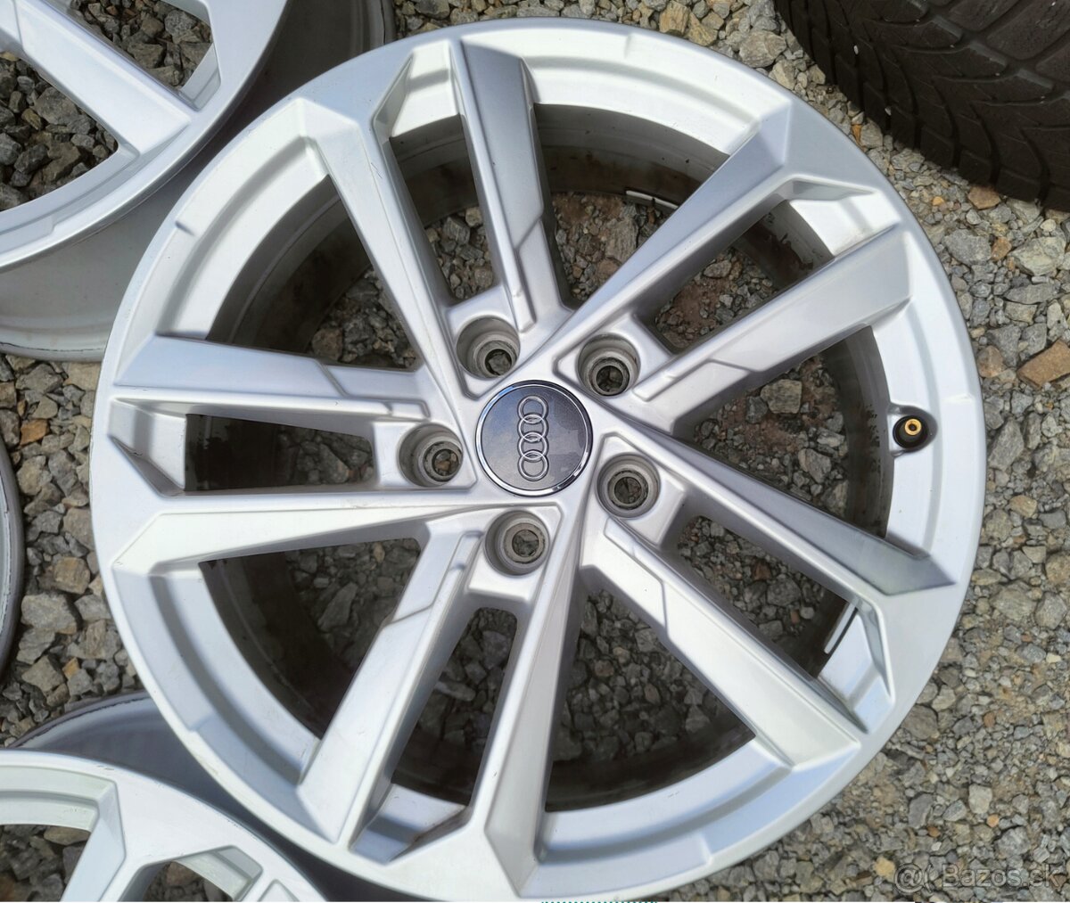 Sada diskov z Audi R17 - 4