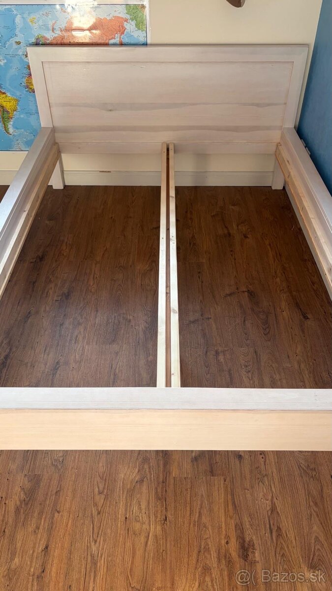Biela drevena postel 140x200cm - 4