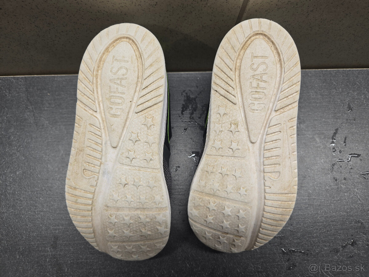 predam detske tenisky Nike 27 - 4