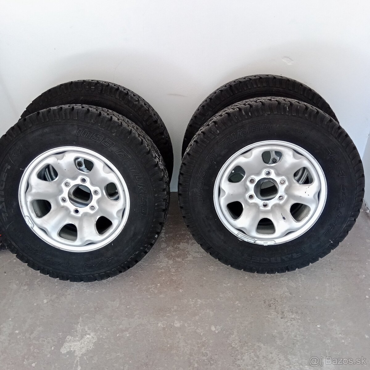 Offroad pneu Nissan Terrano 2 - 4