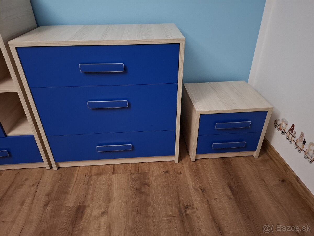 Zostava skríň - 4