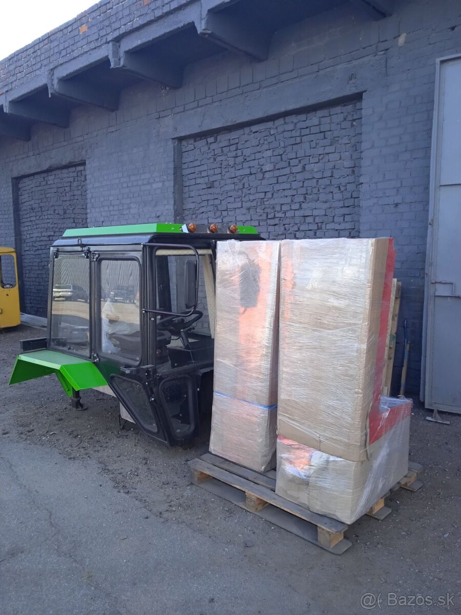 Kabína traktora MTZ - 4