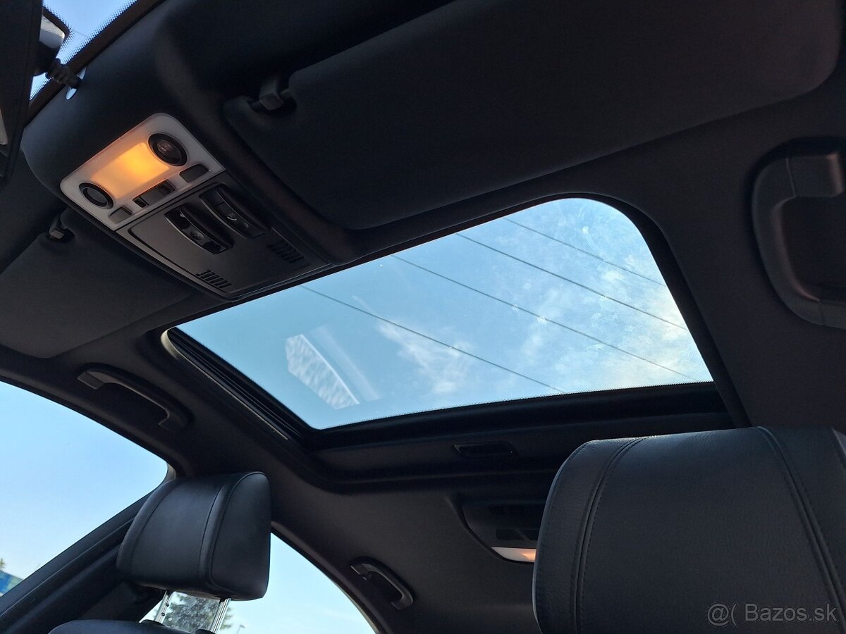 BMW 320si KŮŽE, NAVI, ŠÍBR - 4