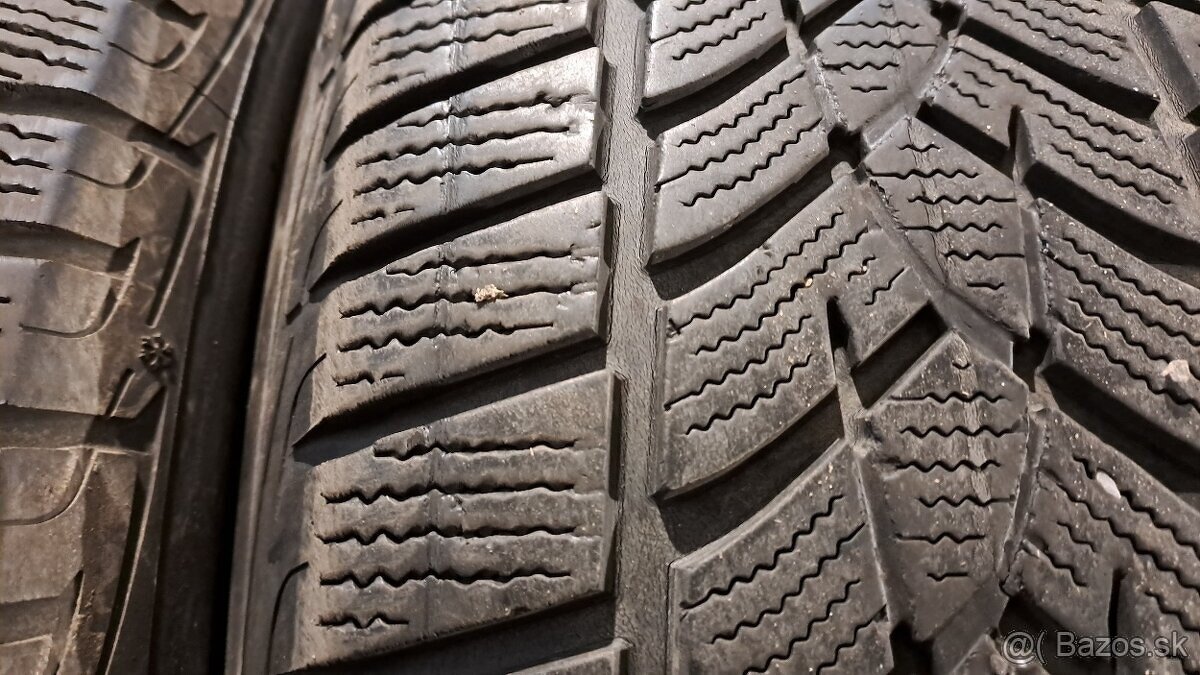 Predám 4ks jazdené zimné 215/65r17-99V Good Year - 4