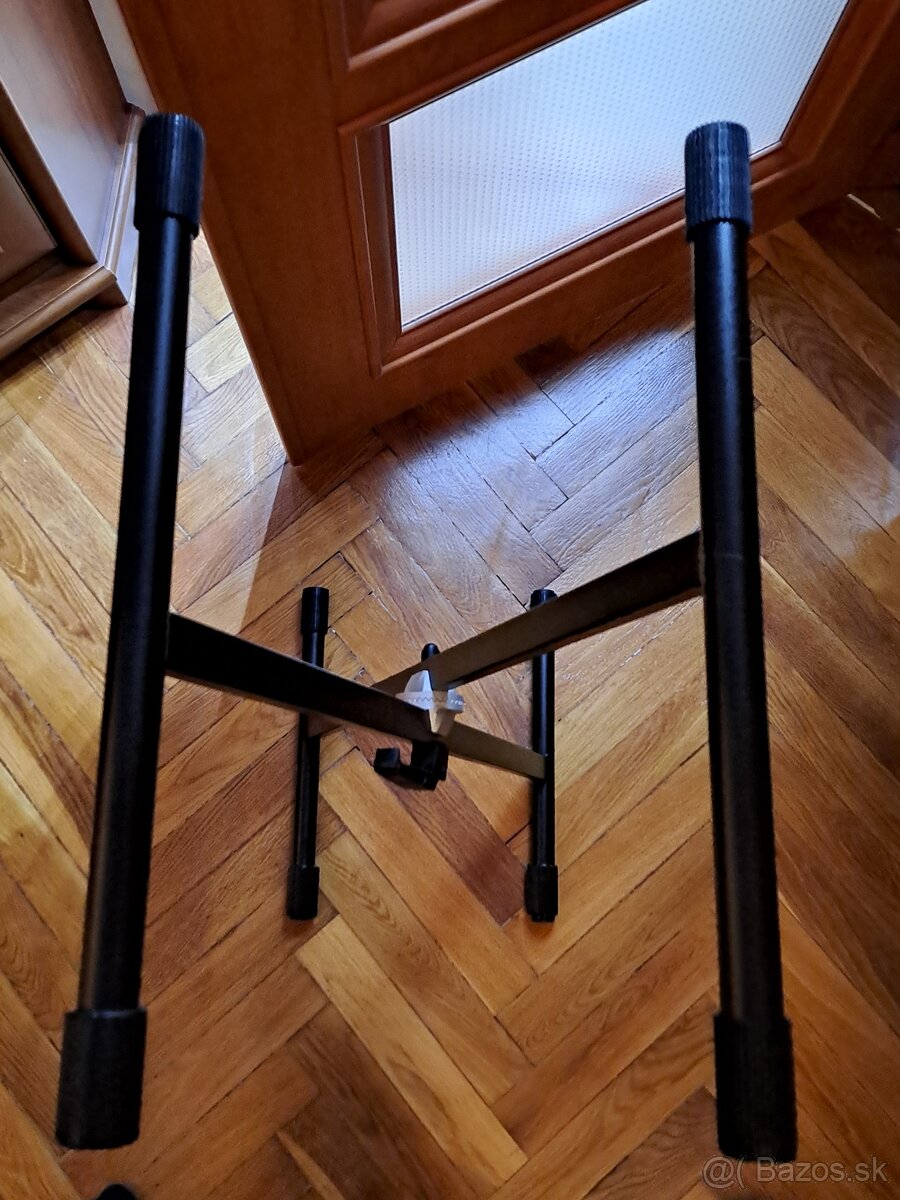 stojan na klavír - 4
