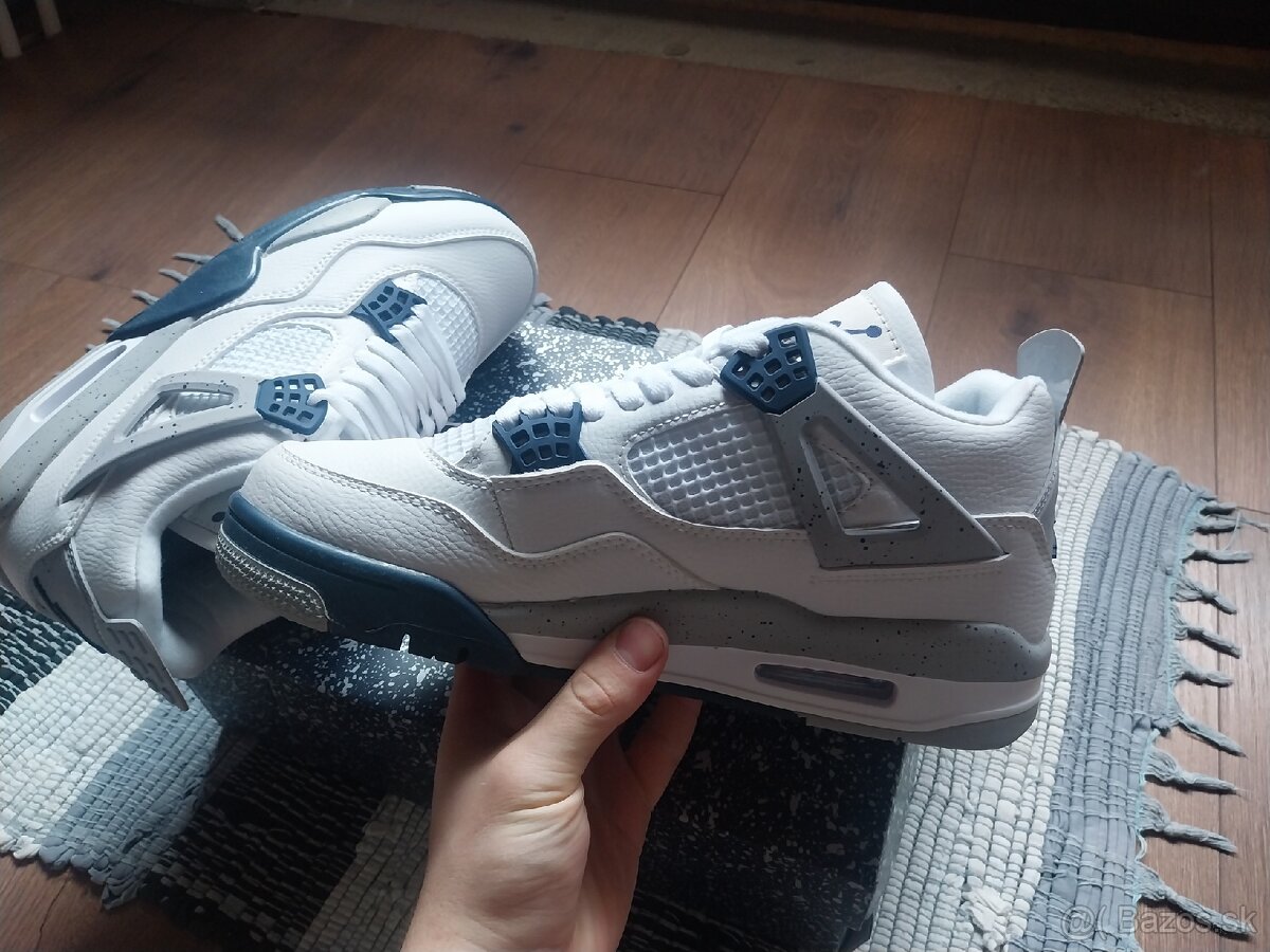 Jordan 4 Retro Midnight Navy - 4