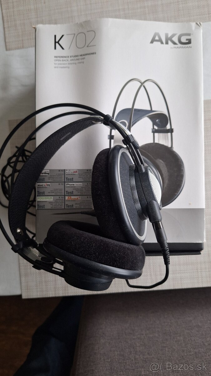 Sluchadla AKG K702 - 4