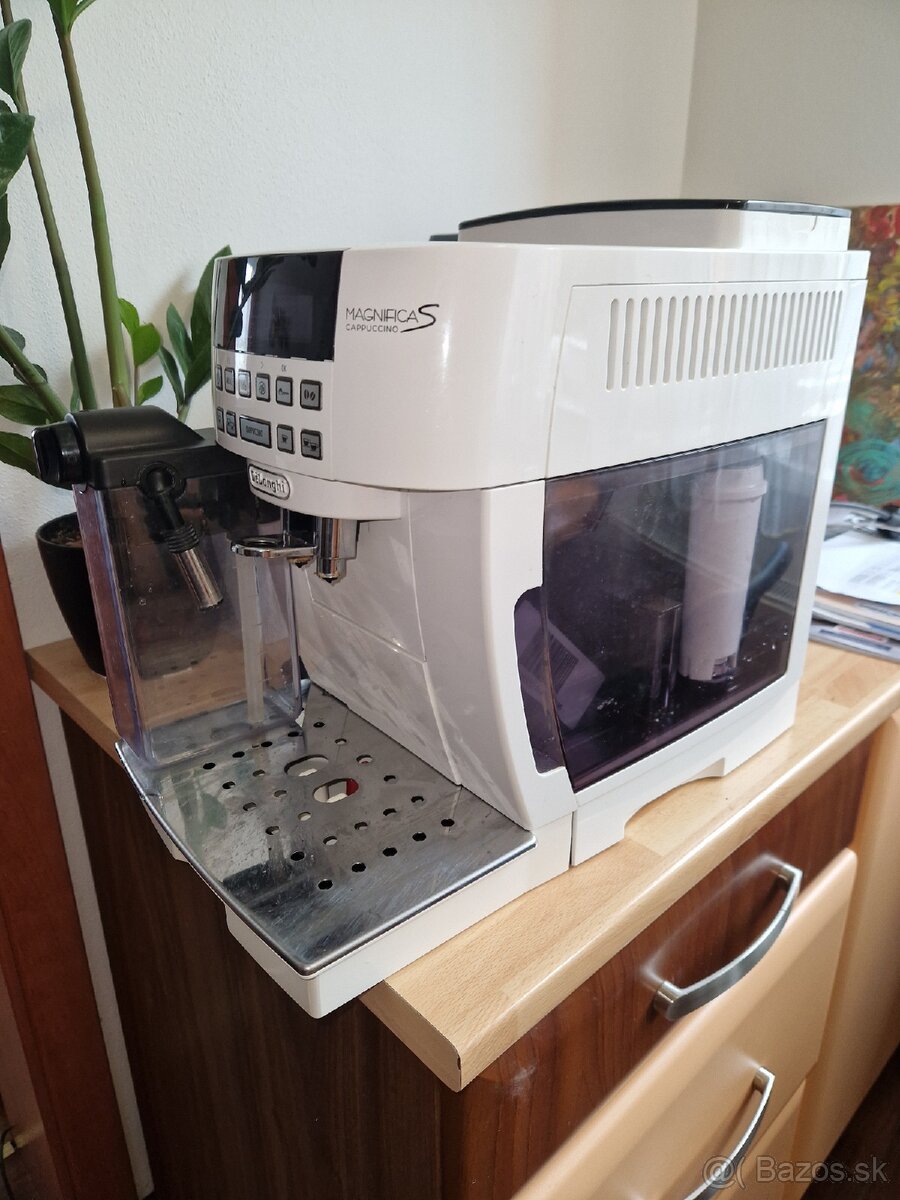 DeLonghi Magnifica S cappuccino - 4