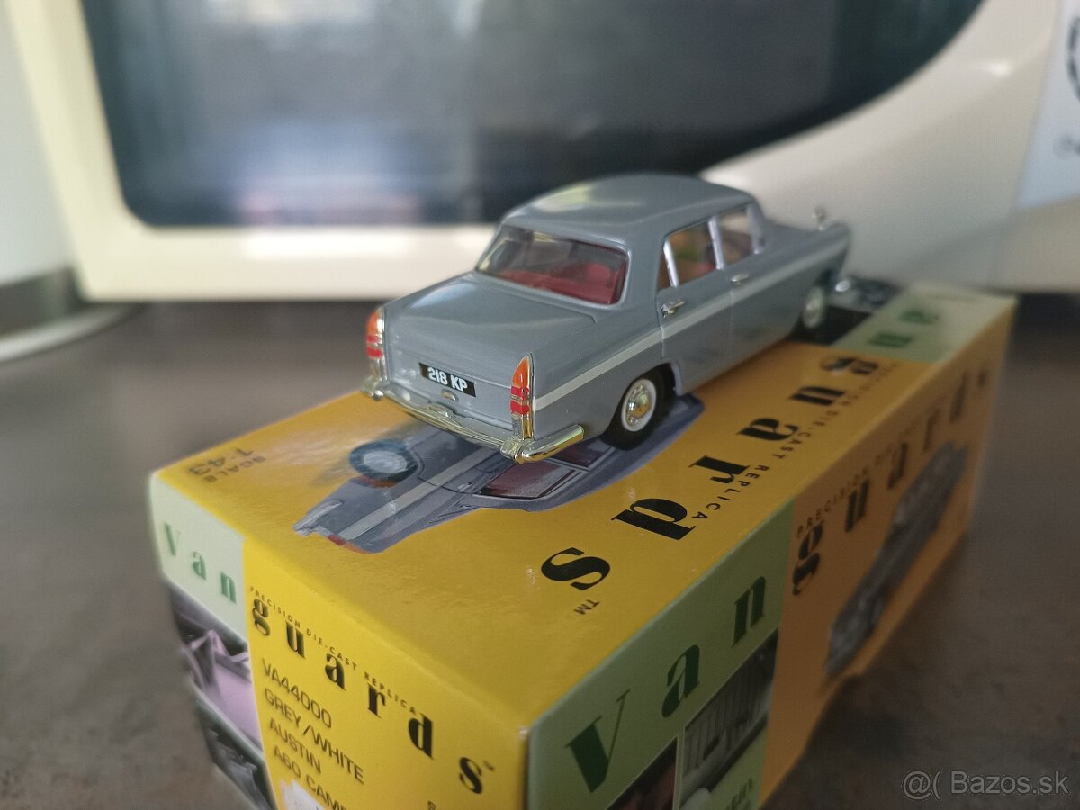 1:43 Austin A60 Cambridge Vanguards - 4