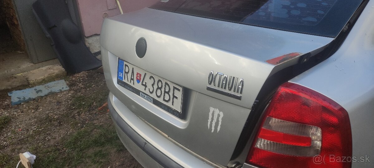Kufrove dvere Octavia 2 sedan - 4