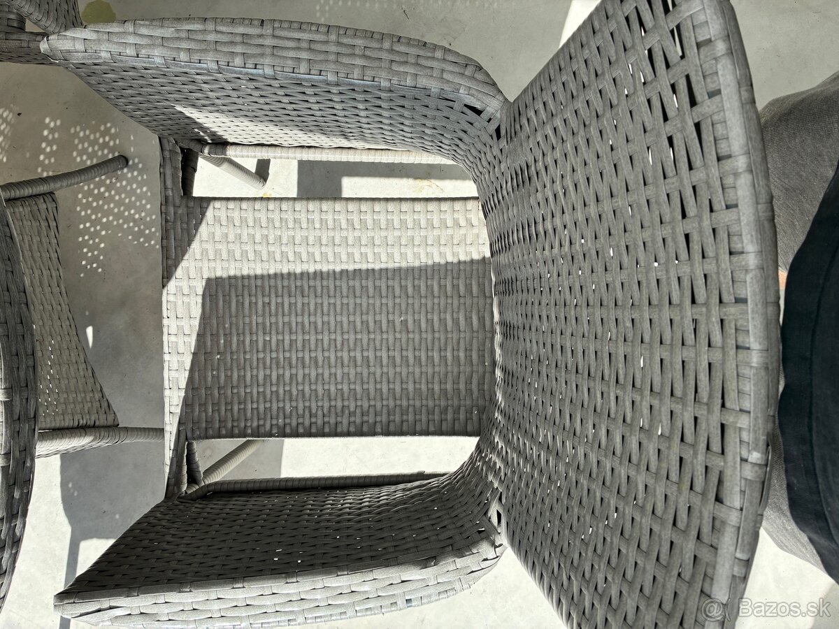 Zahradne sedenie - 4