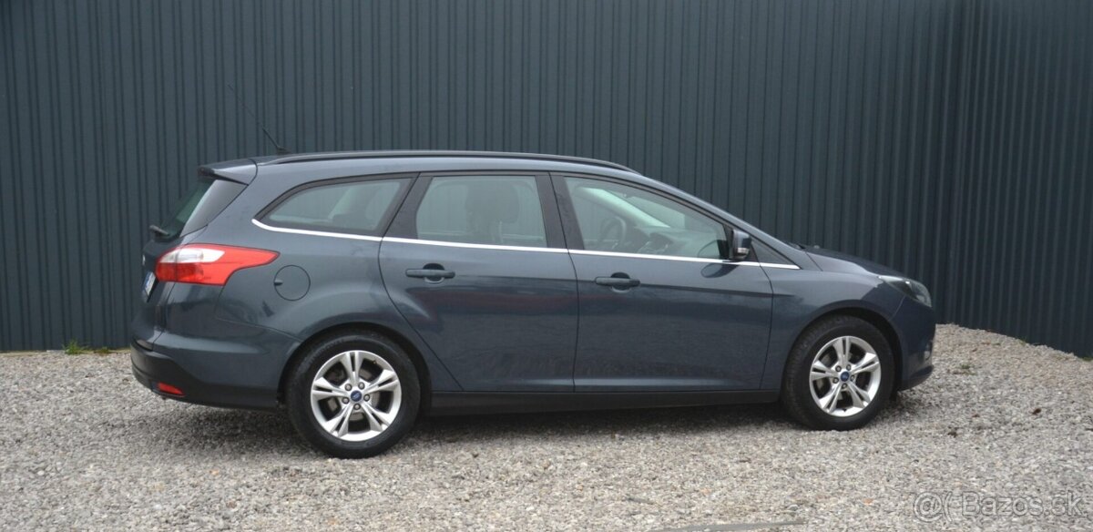 Ford Focus Array 1.6 SR voz - 4