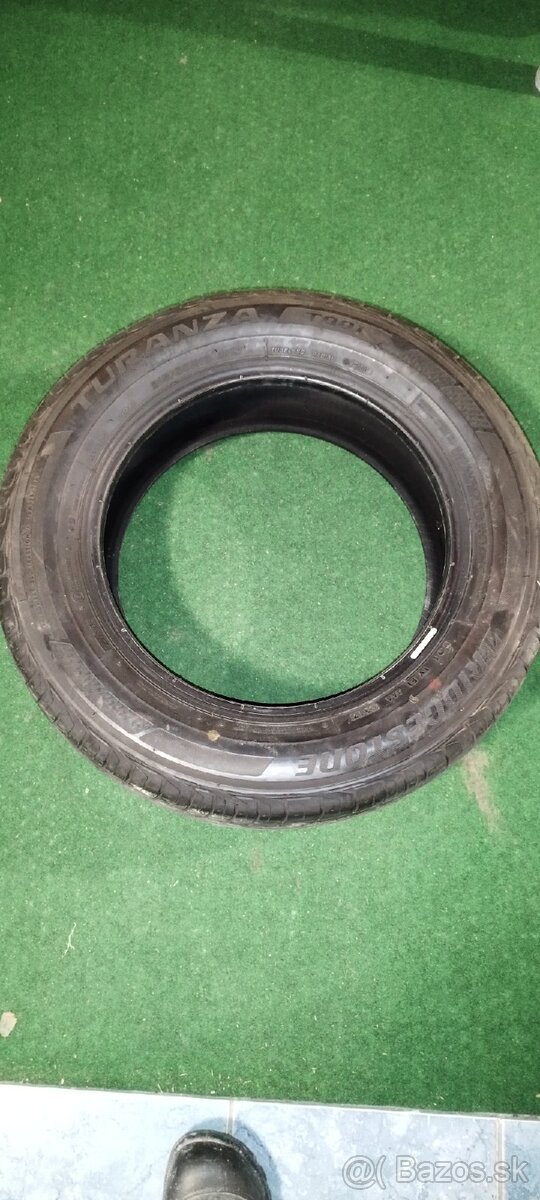 Brigestone 215/60 R16 - 4