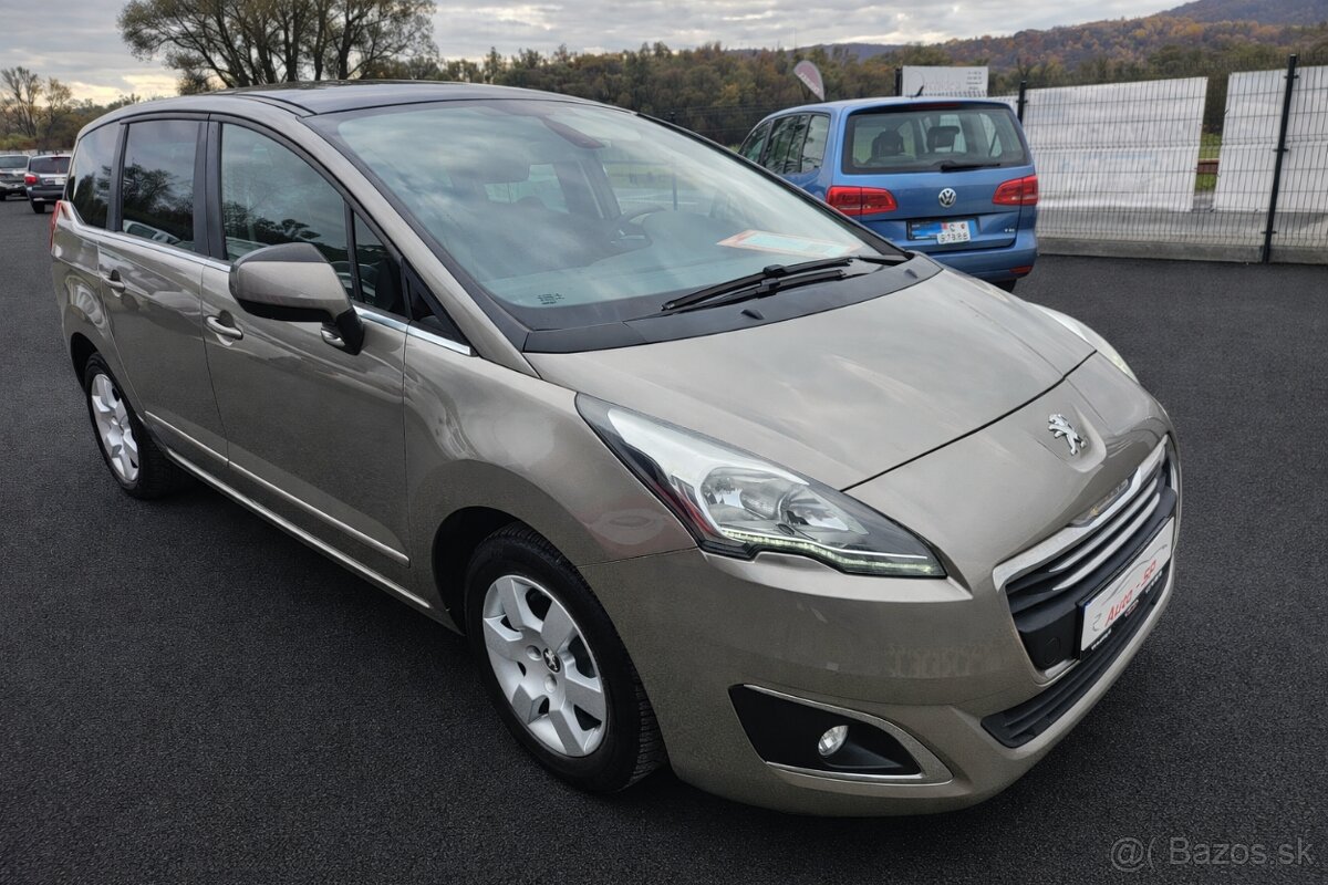 PEUGEOT 5008 1.6HDI (2014) (Panorama) - 4