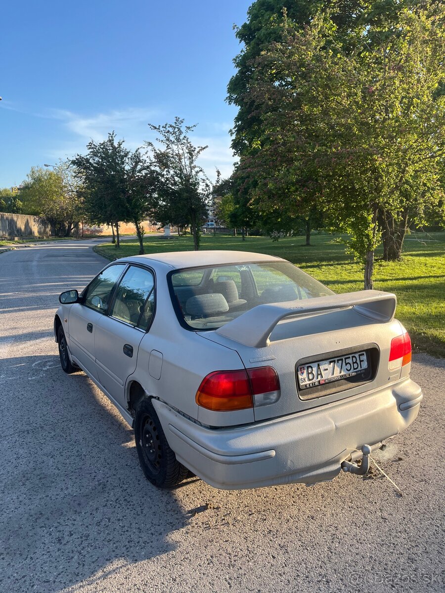 Honda Civic 1.4 OHEŇ - 4