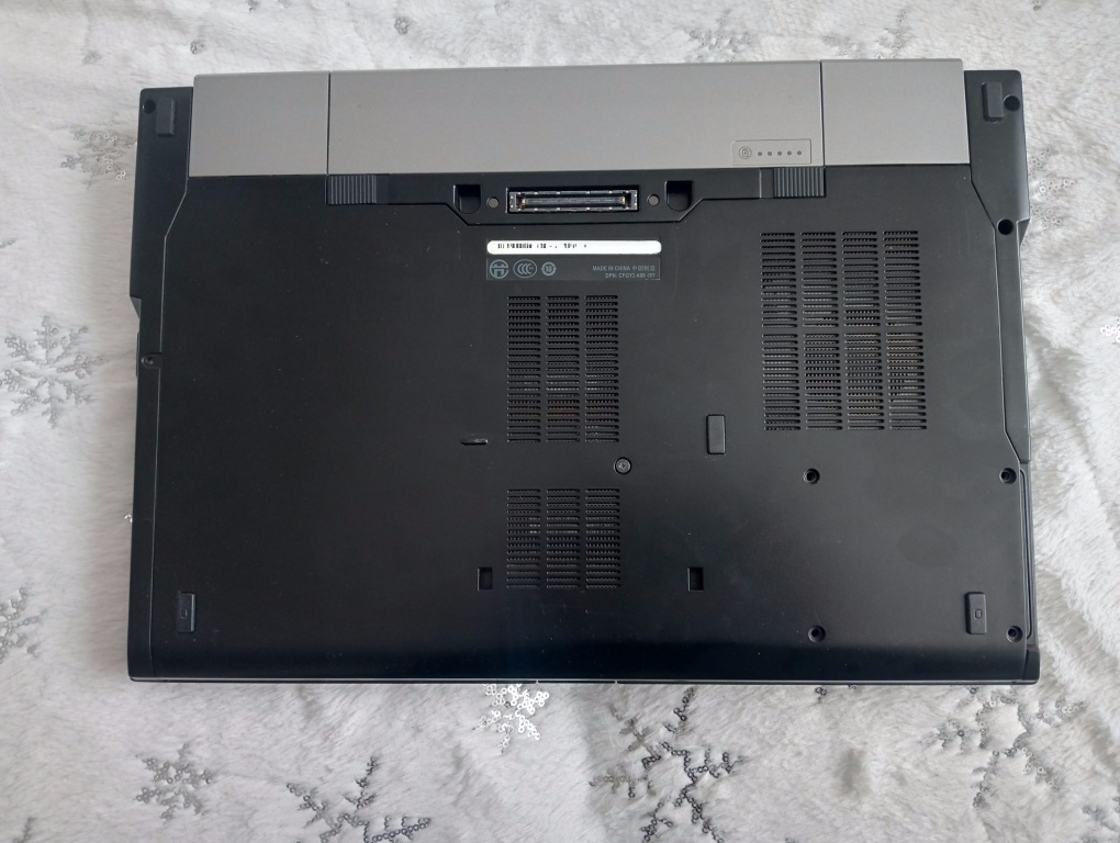 rozpredám funkčný notebook Dell latitude e6510 - 4