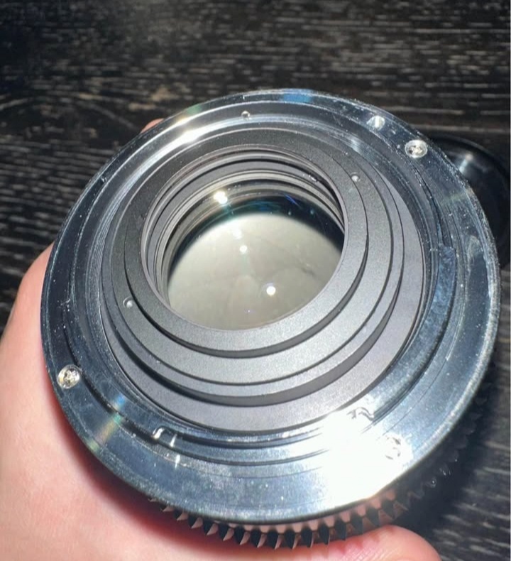 Zhongyi Speedmaster 35mm F/1 pro Canon RF - 4