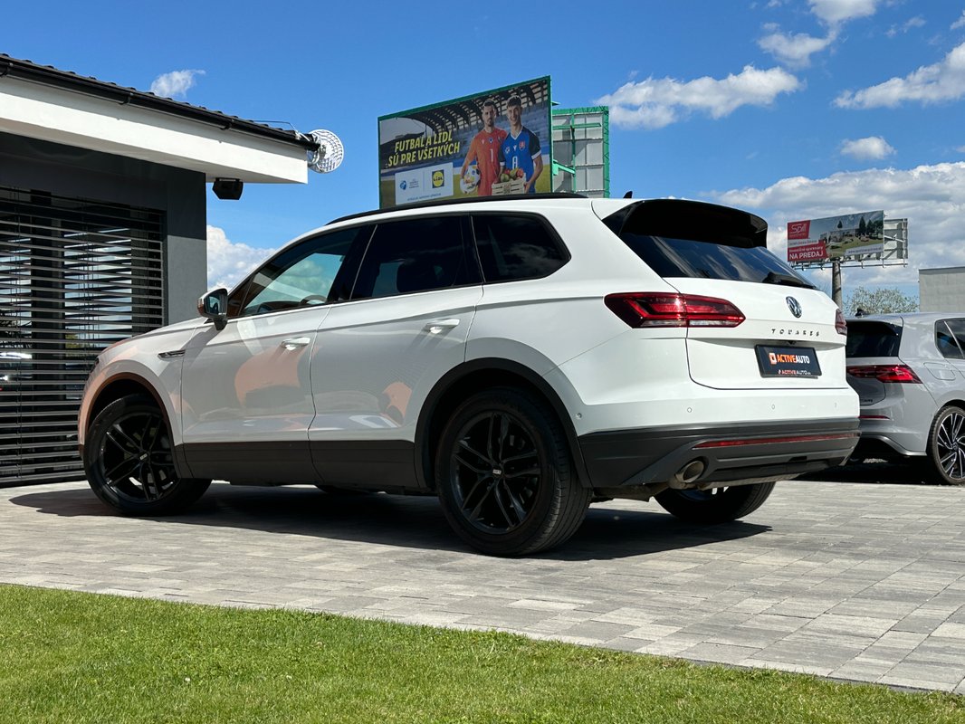Volkswagen Touareg 3.0 TDi V6 4Motion Tiptronic - 4