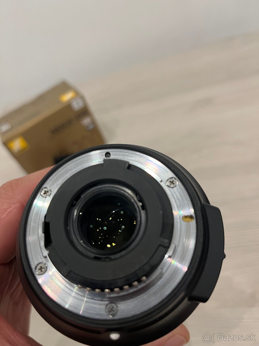 objektív Nikkor 18-300 - 4