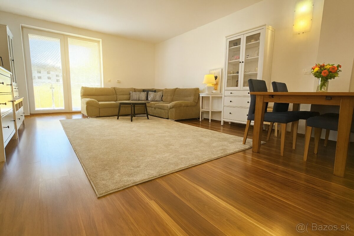 Máte všade blízko 2-izbový byt, XXL balkón, parking, i - 4