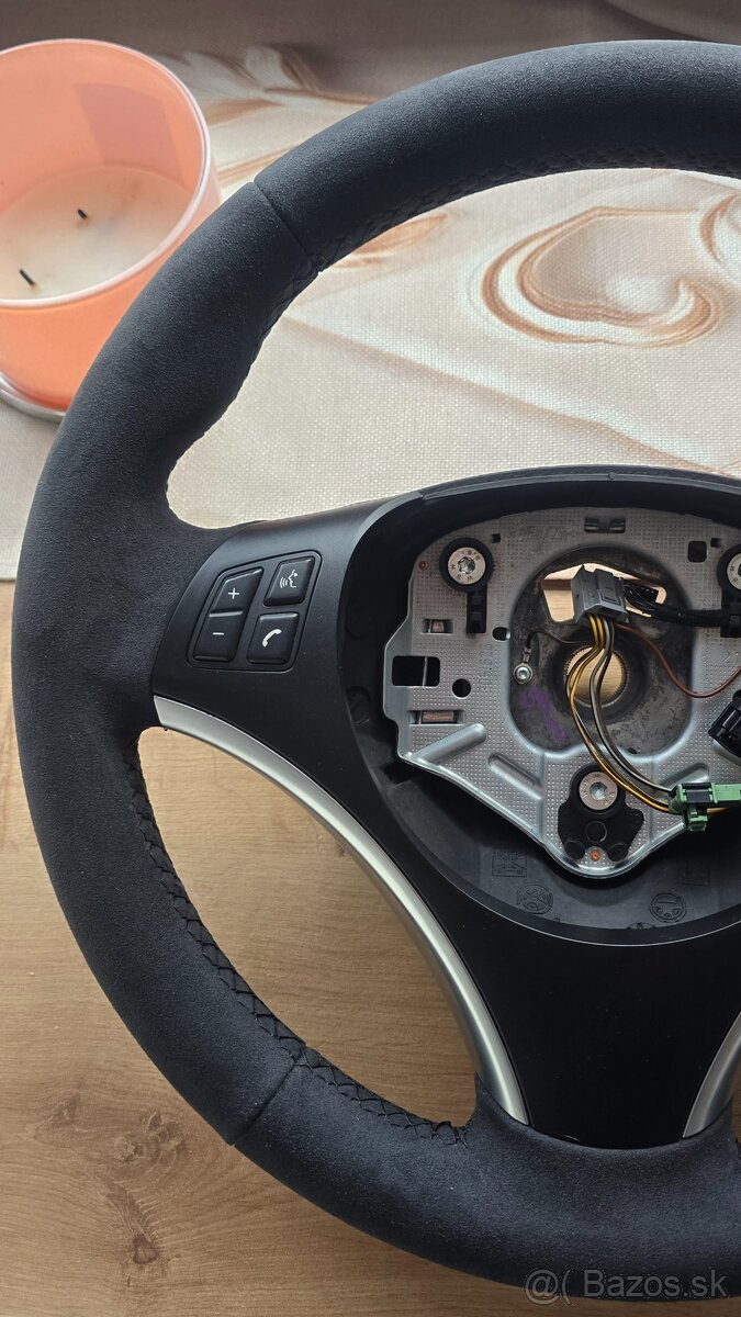 Volant BMW E90 sport alcantara E82 E87 E90 E91 E92 E93 - 4