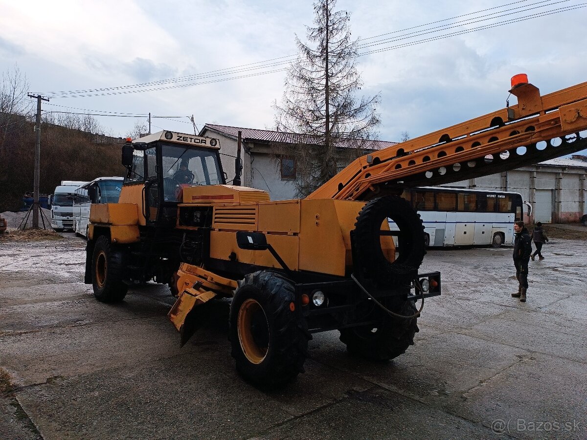 Zrezávač krajníc Zetor 12145 - 4