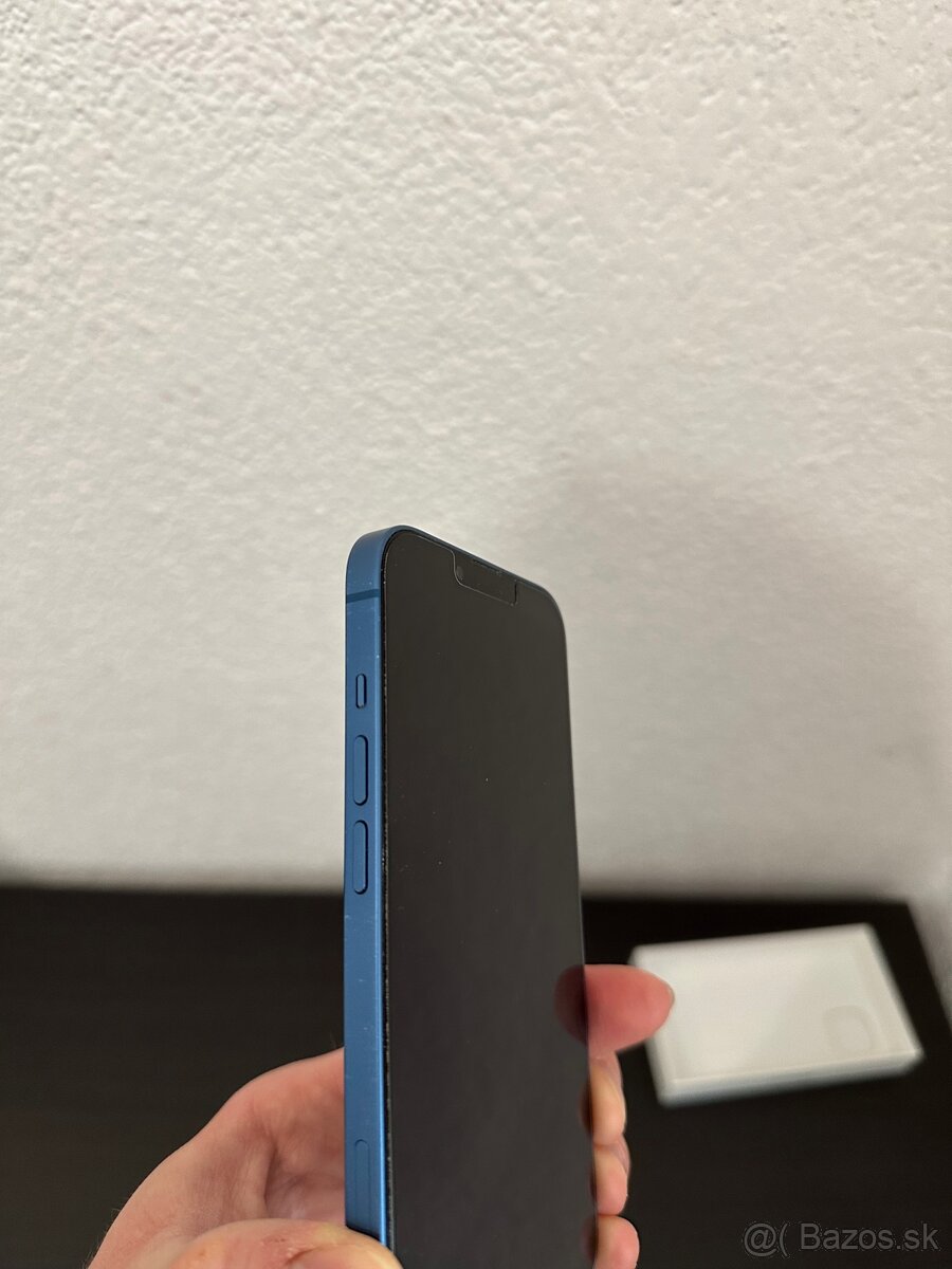 iPhone 13 128gb modrý - 4