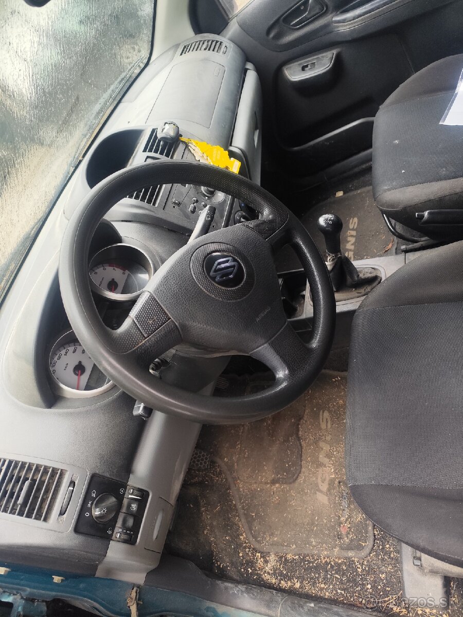 Suzuki Ignis 1.4 - 4