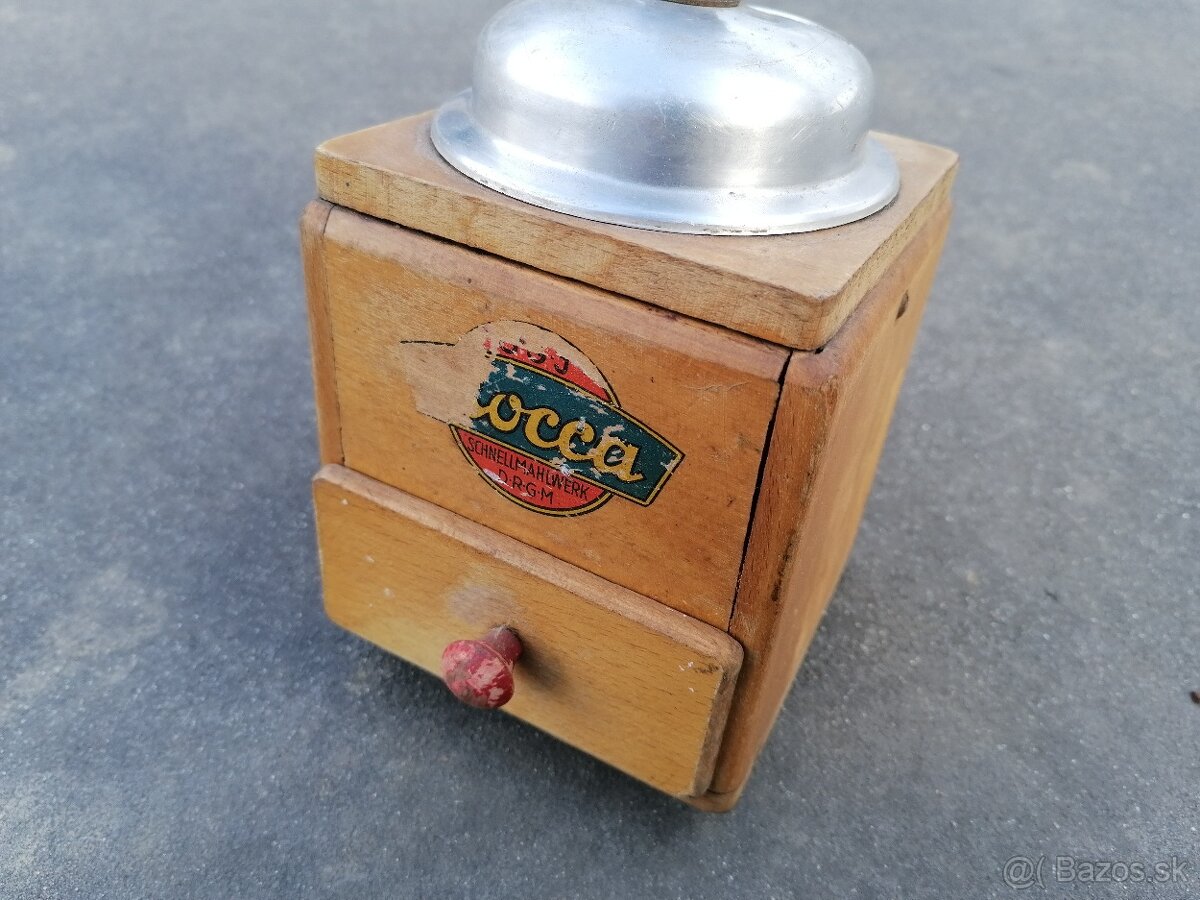 Predám starožitný mlynček na kávu - 4