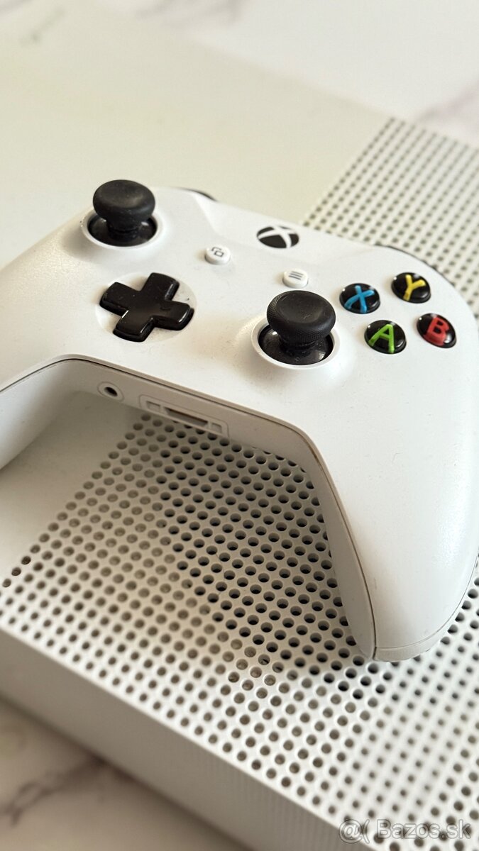 Xbox One S 500gb - 4