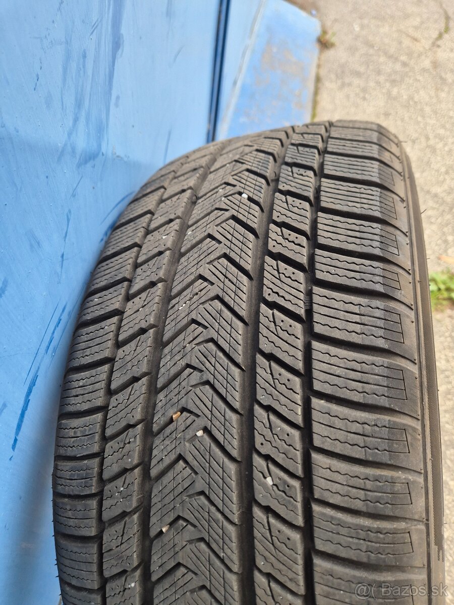 Zimné GripMax SureGrip Pro 235/50 R17 100V - 4