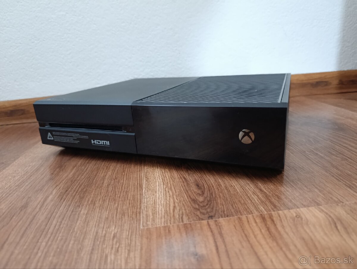 Xbox One 500GB + Kinect + 1 ovládač + BONUS FIFA 19 ZADARMO - 4