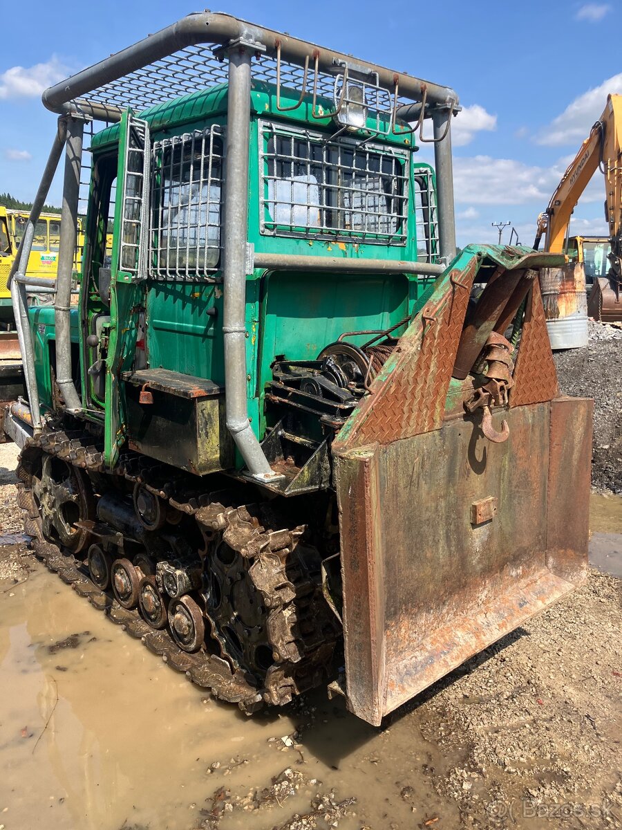 Predám pásový traktor železný kon - 4