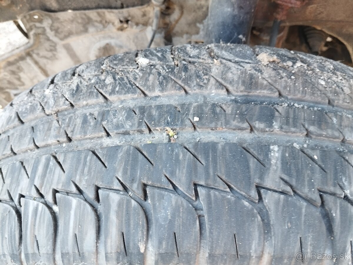 215/65/R16 X Trail - 4