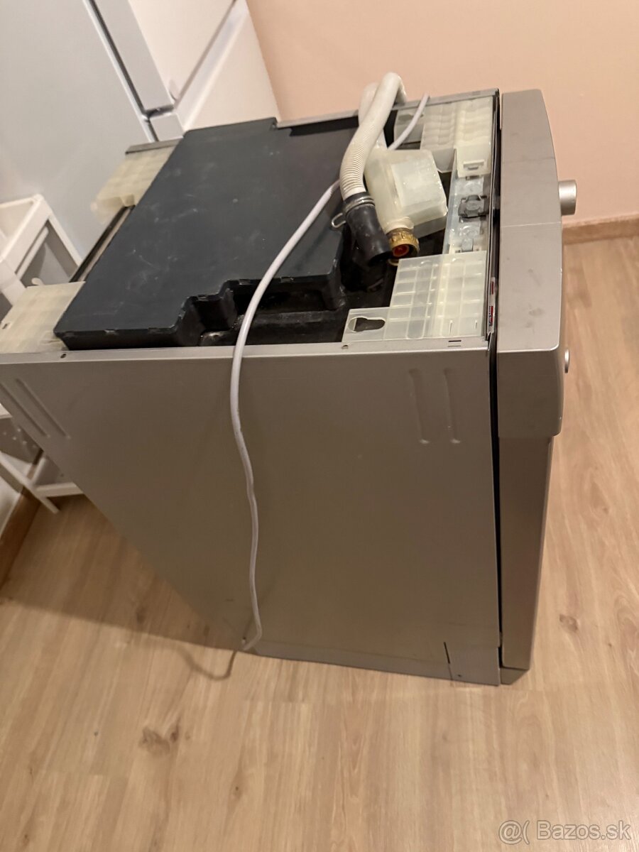 Umyvacka riadu Bosch - 4