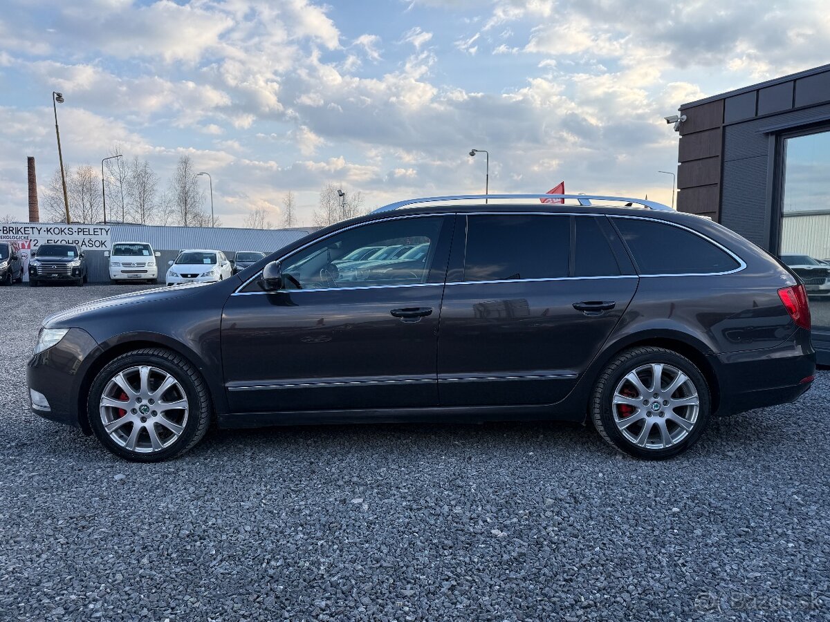 Škoda Superb Combi 2.0 TDI CR 170k Elegance DSG - 4