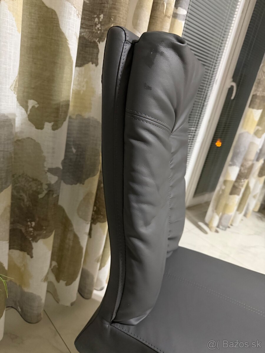 Jedálenské stoličky 3x - 4