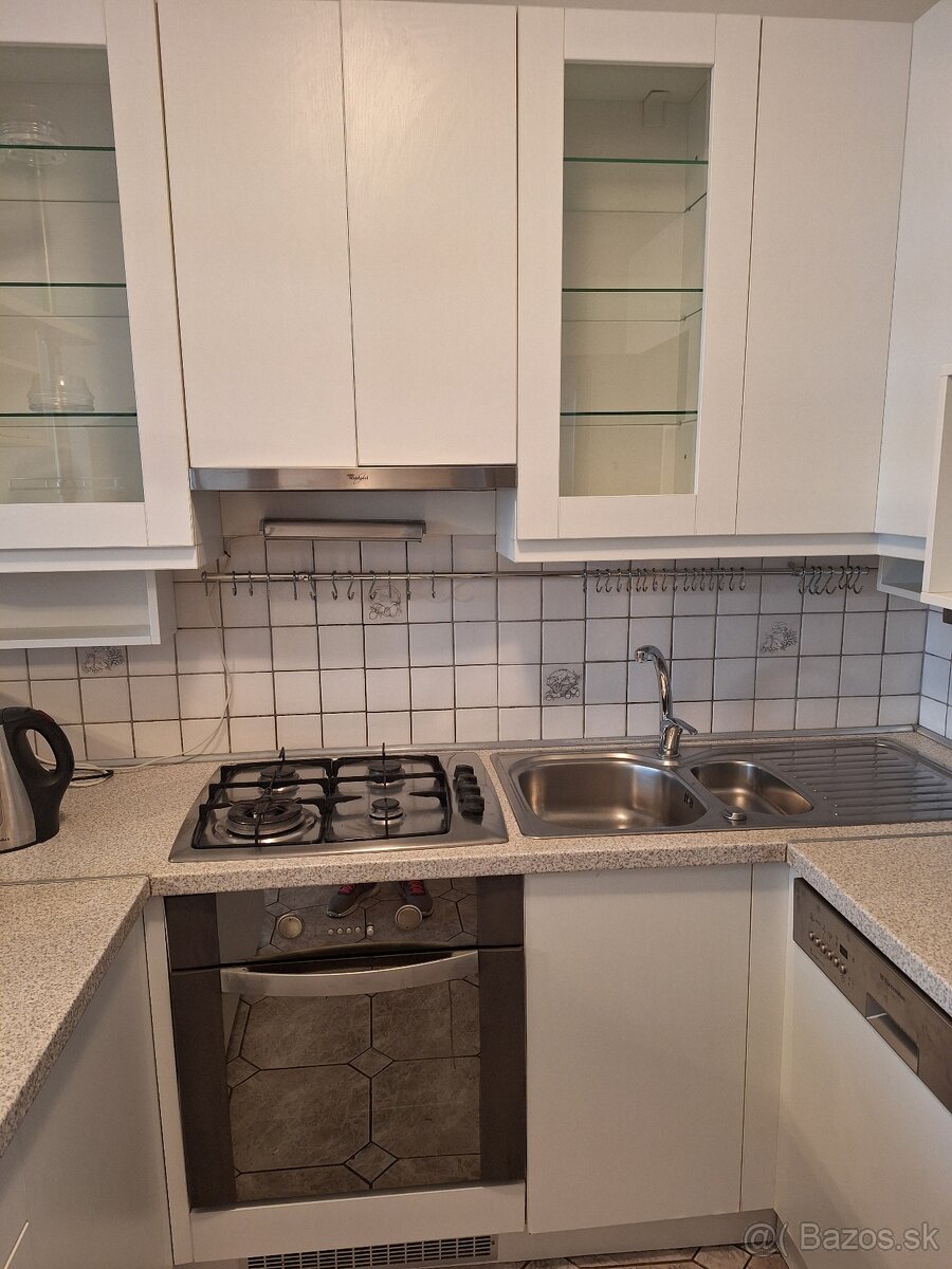 Prenajom 3 izb. byt Košice juh širsie centrum - 4